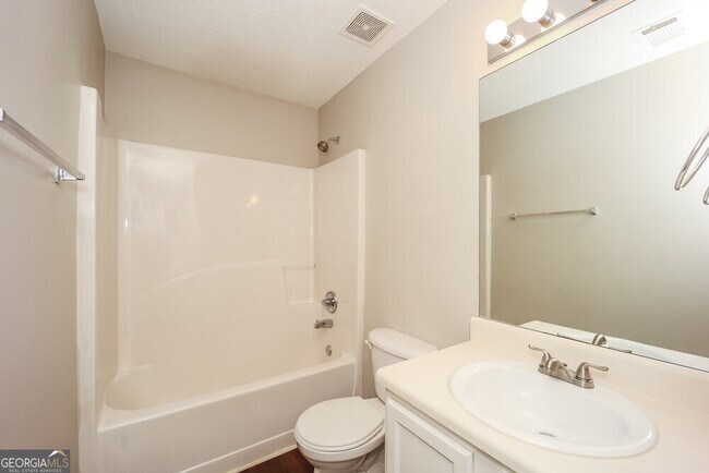Building Photo - 2615 Thunder Basin Way