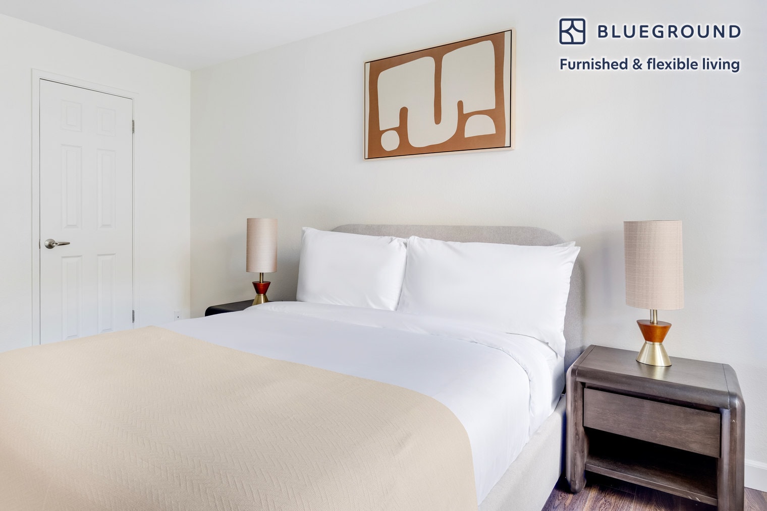 Building Photo - 900 Pepper Tree Ln