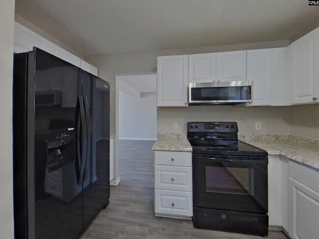 Building Photo - 5 High Glen Ct