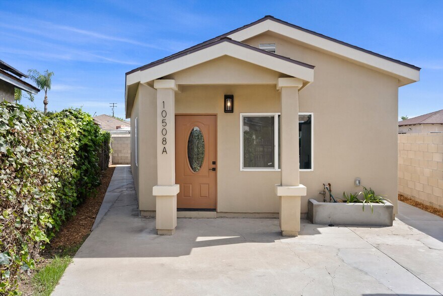 Building Photo - 10508 Mattock Ave