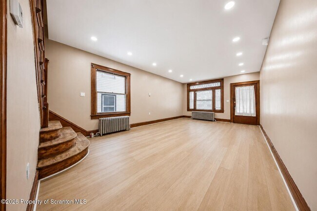 Building Photo - 1312 N Washington Ave