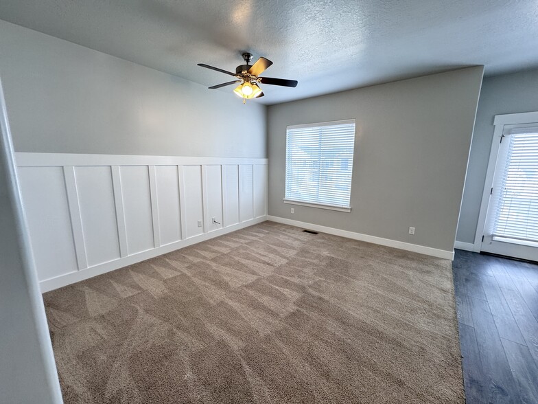 Building Photo - 14541 S Juniper Shade Dr