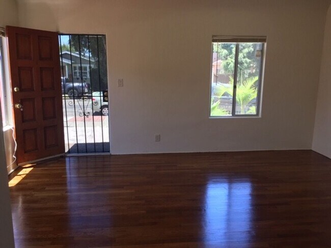 Building Photo - 4857-59 35th St