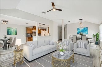 Building Photo - 102 Evergreen Cir