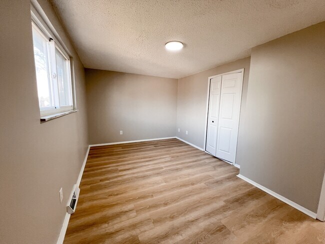 Building Photo - 7034 Rockhaven Pl