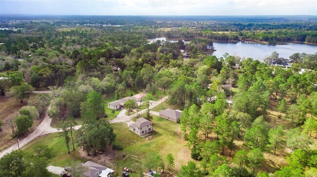 Building Photo - 4 Big Lake Cir