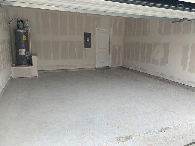 Building Photo - 427 Bullhead Rd