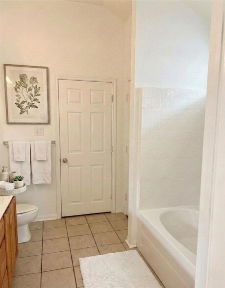 Building Photo - 3107 Burlington