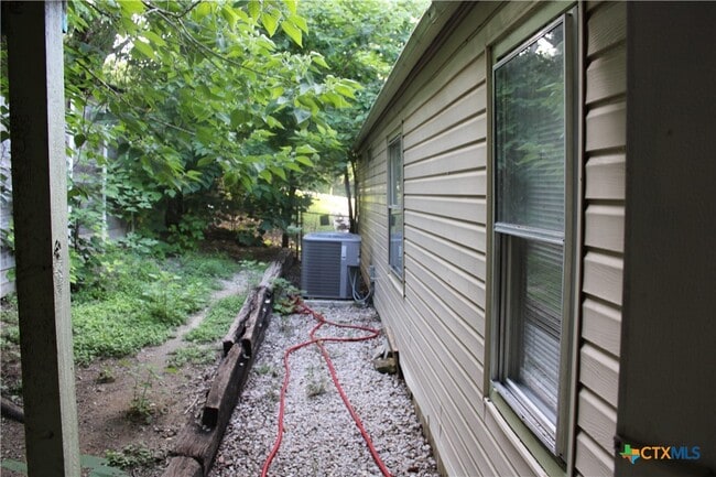 Building Photo - 1297 Hidden Fawn