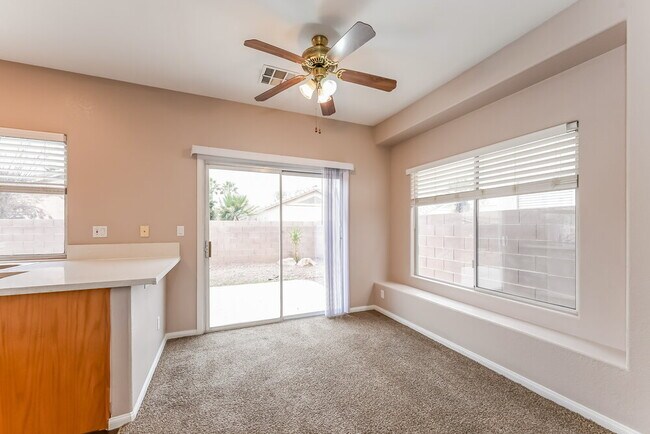 Building Photo - 1070 Warm Canyon Way