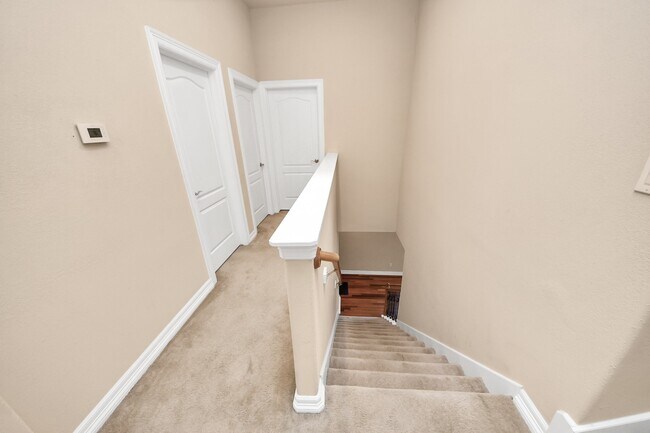Building Photo - 917 McKinney Park Ln