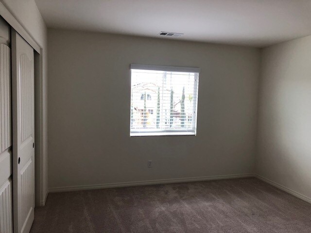 Building Photo - Like New- Home In Menifee!!!