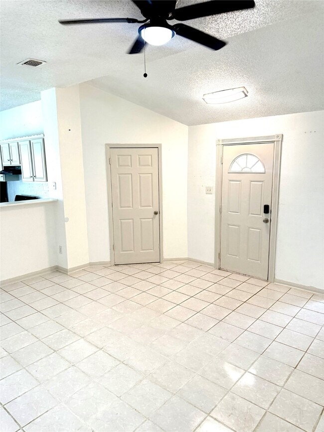 Building Photo - 16731 Sierra Grande Dr