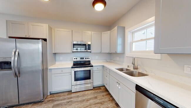 Building Photo - 1411 Peralta St