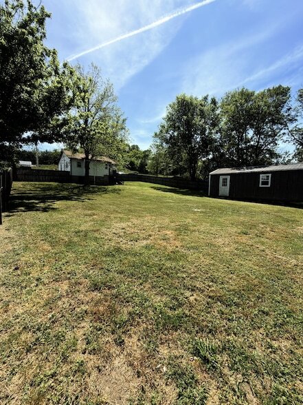 Building Photo - 112 Polk St