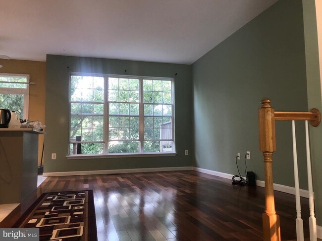 Building Photo - 15707 Palermo Terrace