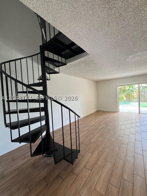 Building Photo - 6631 SW 41st Dr