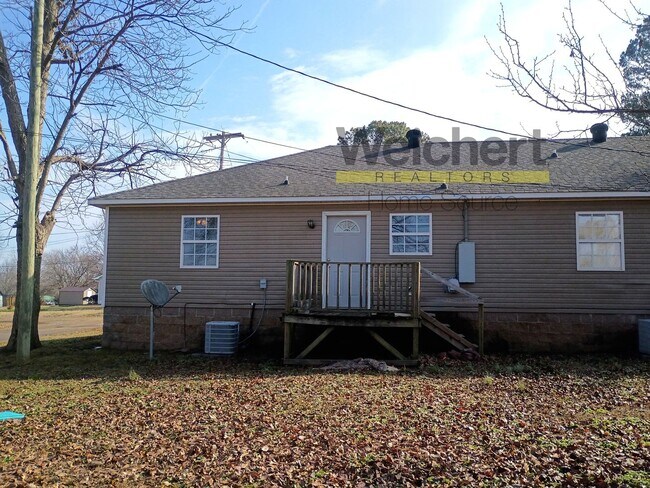 Building Photo - 107 N 5th St