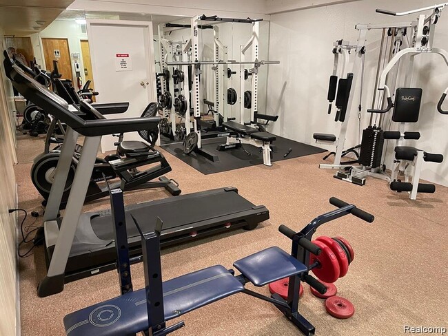 Building Photo - 18453 University Park Dr