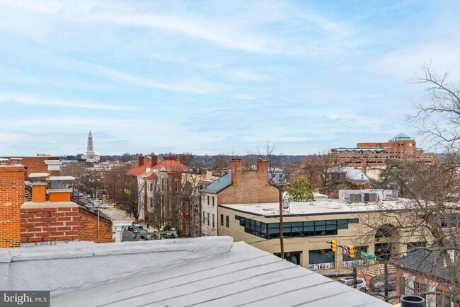 Building Photo - 810 Prince St