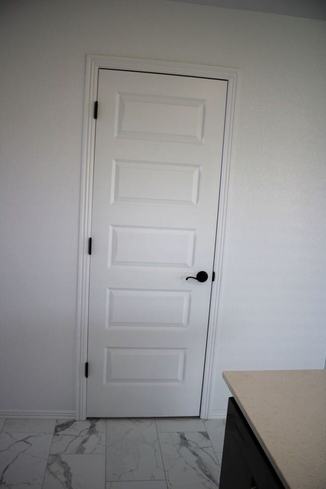 Building Photo - COX-NORTHRIDGE DR-1