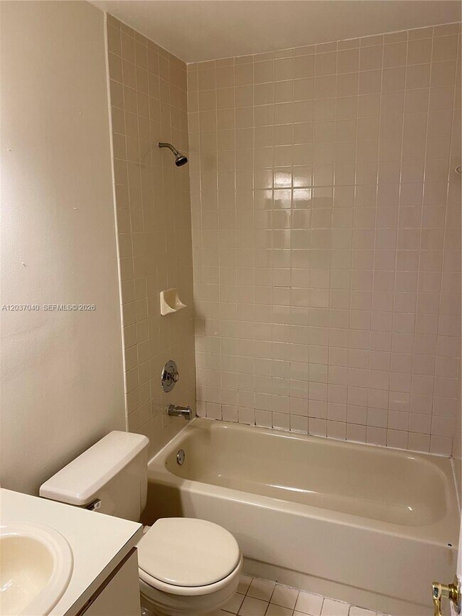 Building Photo - 3566 W 80th St