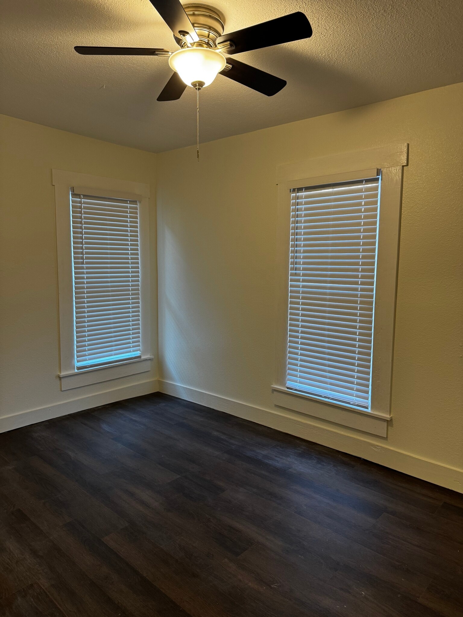 Building Photo - 111 N Winnetka Ave