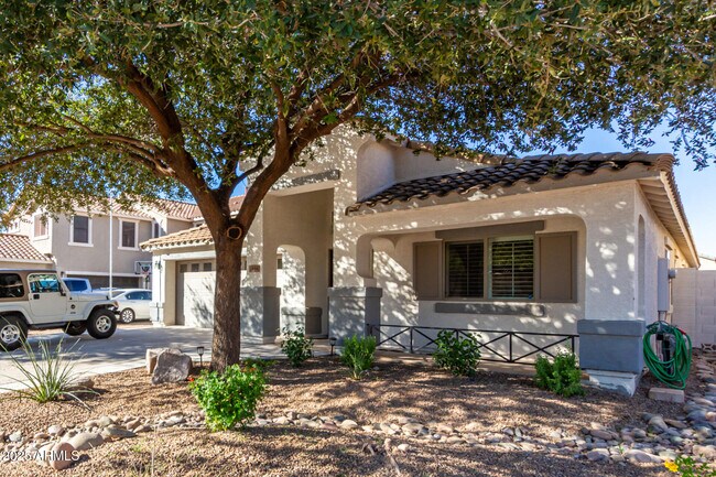 Building Photo - 1444 E Baker Dr