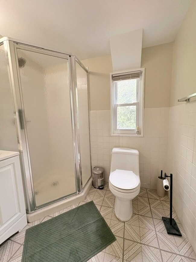 Building Photo - 13520 Grenoble Dr
