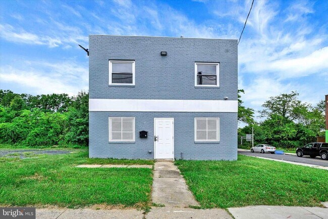 Building Photo - 2400 Annapolis Rd