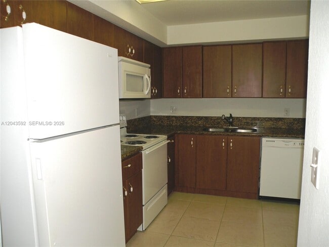 Building Photo - 10981 NW 88th Terrace