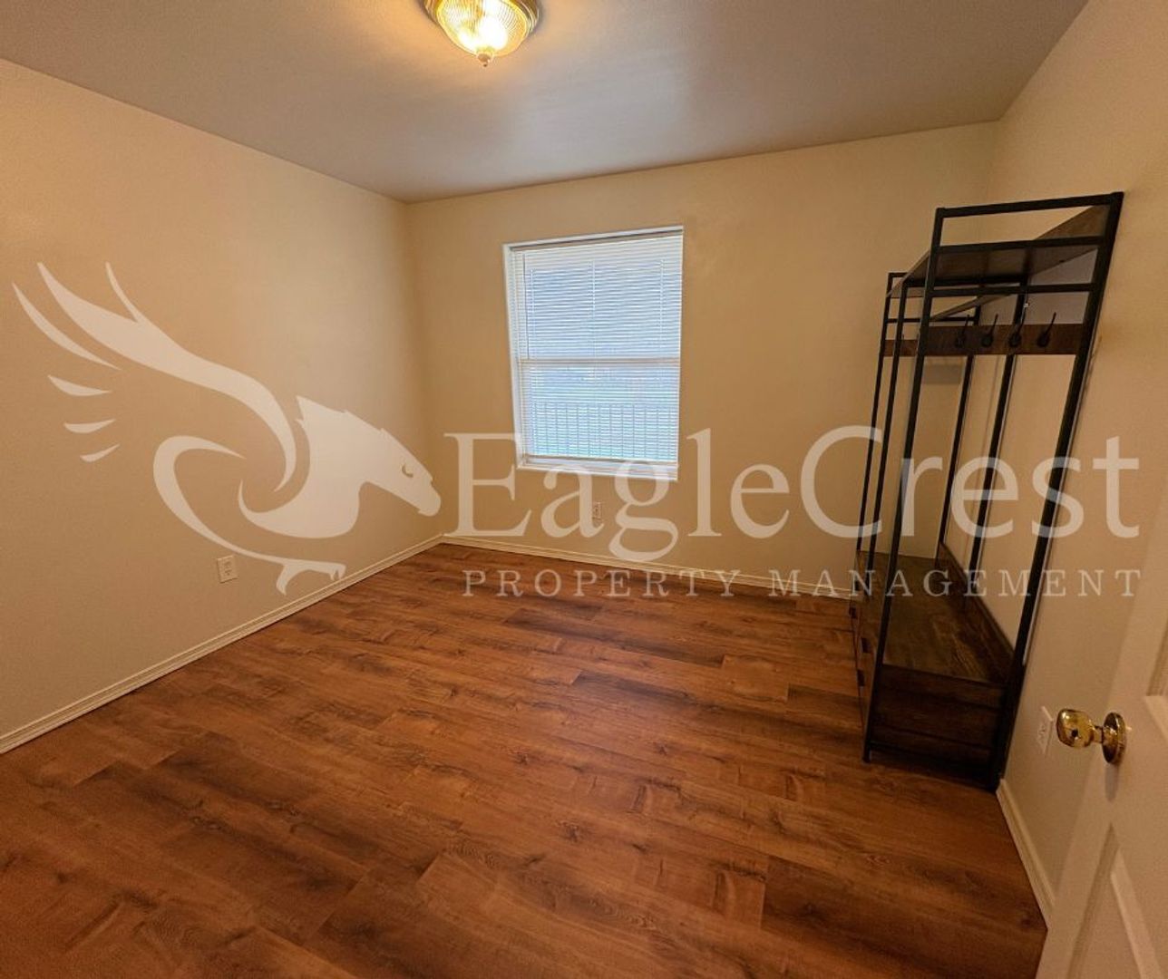 Building Photo - 706/708SCollege