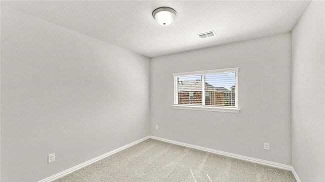 Building Photo - 3720 Paradise Way