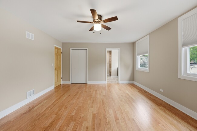 Building Photo - 4452 Burgundy Pl