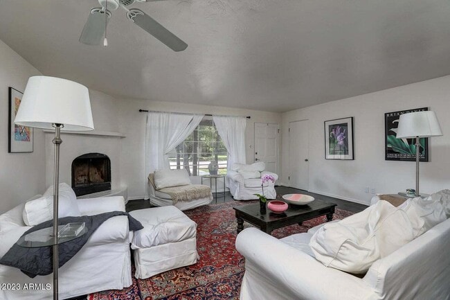 Building Photo - 1428 S Oakley Pl