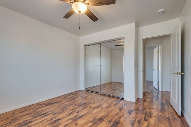 Building Photo - Elegant 4-Bedroom Home with Spa, Balcony &...