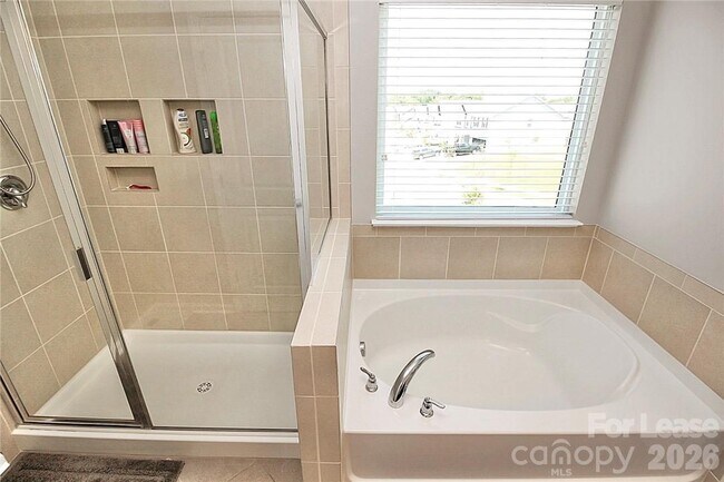 Building Photo - 4925 Grace View Dr