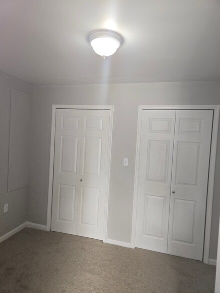 Building Photo - 7022 Surrey Dr