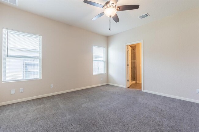 Building Photo - 746 Farmers Dell