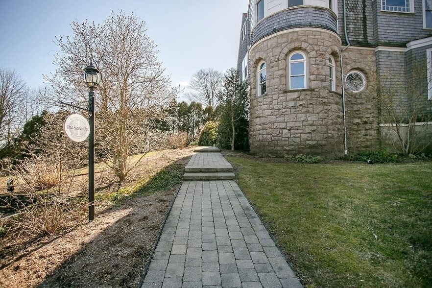Building Photo - 1 Seaview Ave