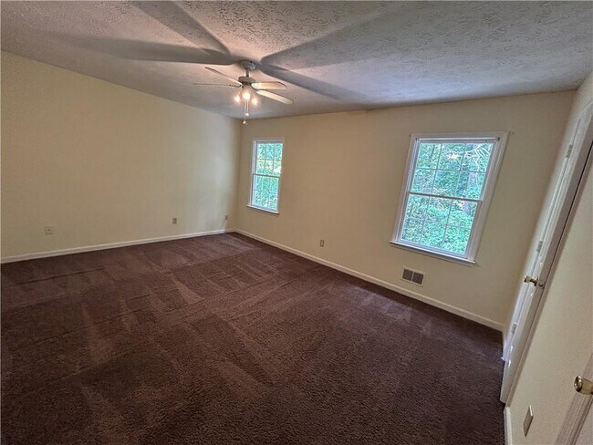 Building Photo - 197 Timber Creek Ln SW