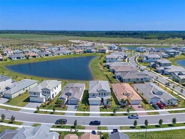 Building Photo - 15000 RedCove Pl