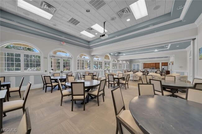 Building Photo - 13225 Silver Thorn Loop