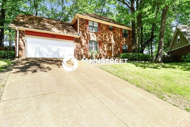 Building Photo - 4 Bedroom Pet-Friendly Home in Cordova, TN with Main Street Renewal