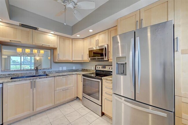 Building Photo - 4402 Martinique Ct