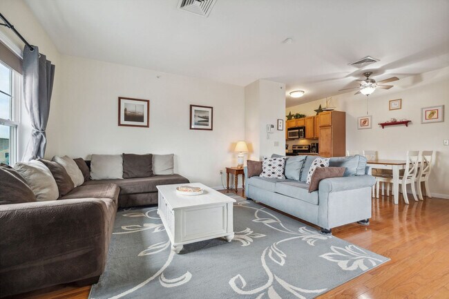 Building Photo - 15 K St