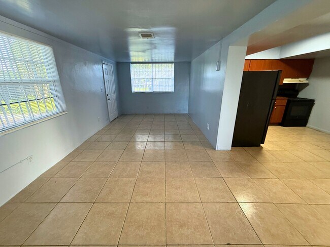 Building Photo - 17231 NW 37th Ave