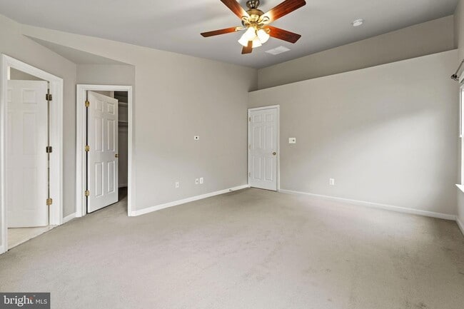 Building Photo - 1208 Cambria Terrace NE