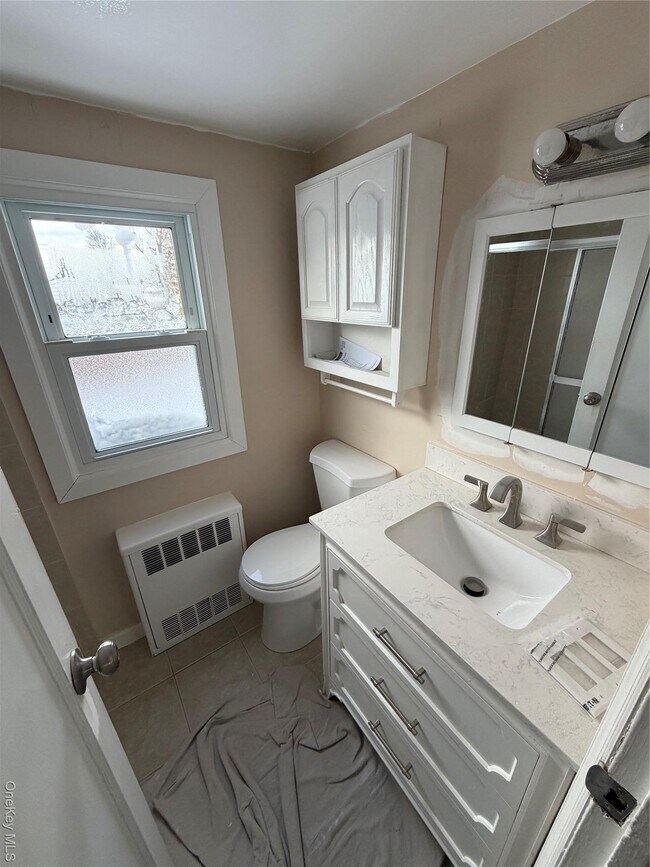 Building Photo - 712 7th St