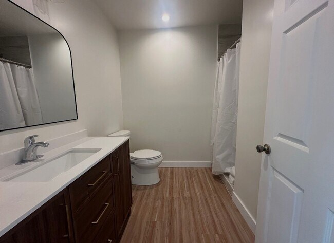 Building Photo - 584-588 Cypress